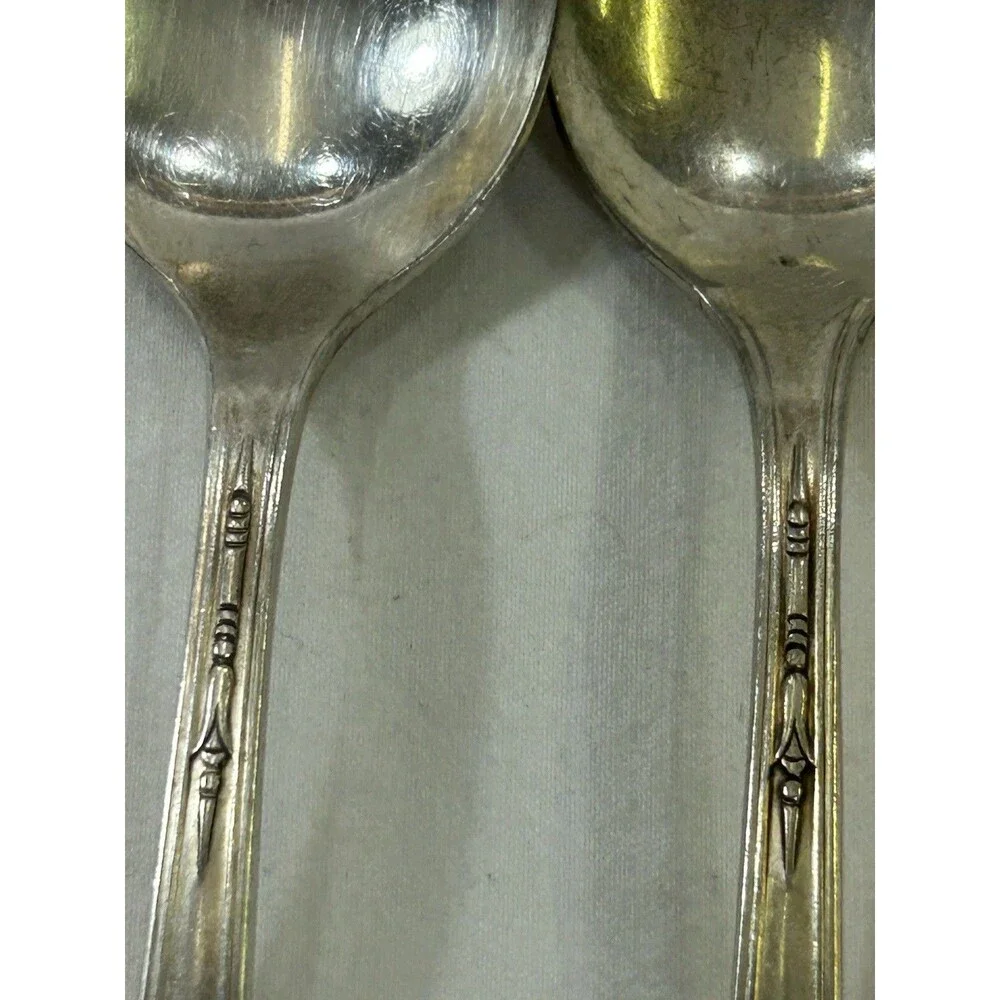 Wm A Rogers Oneida Meadowbrook Heather A1 Plus 4 Teaspoons Silverplate VTG